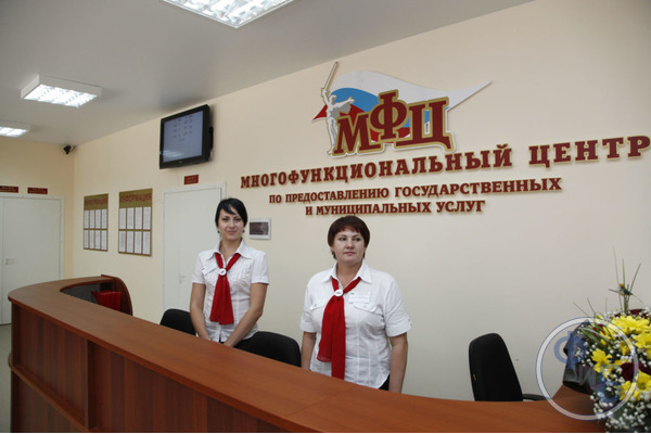 Консультант в зале поможет с заполнением документов